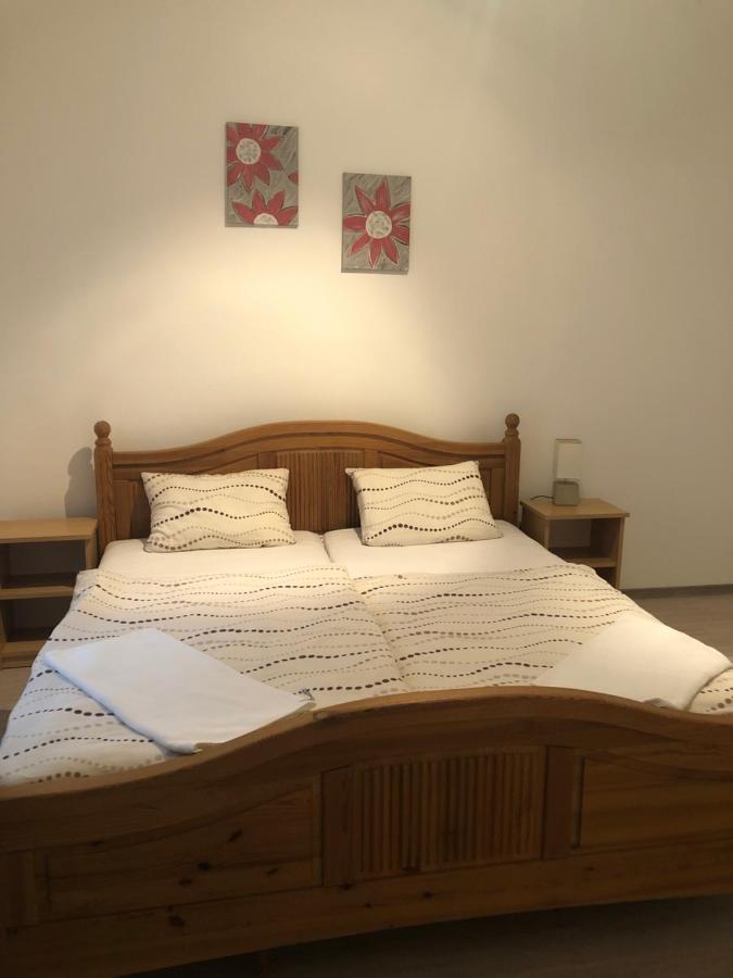 Tisza-Kert Apartmanok Tiszafured Luaran gambar